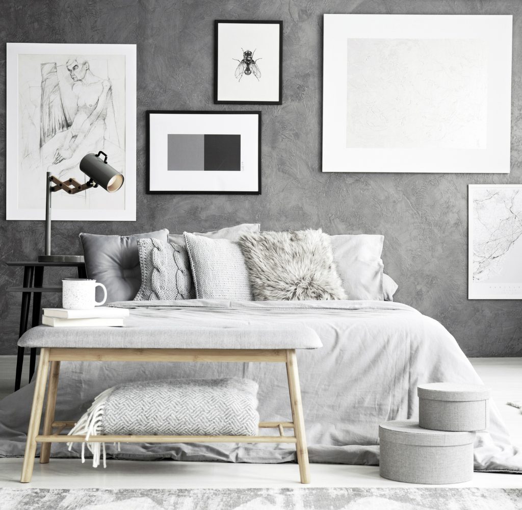 photos-on-wall-bedroom