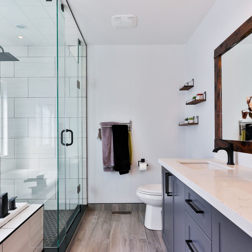 Clean and organized bathroom