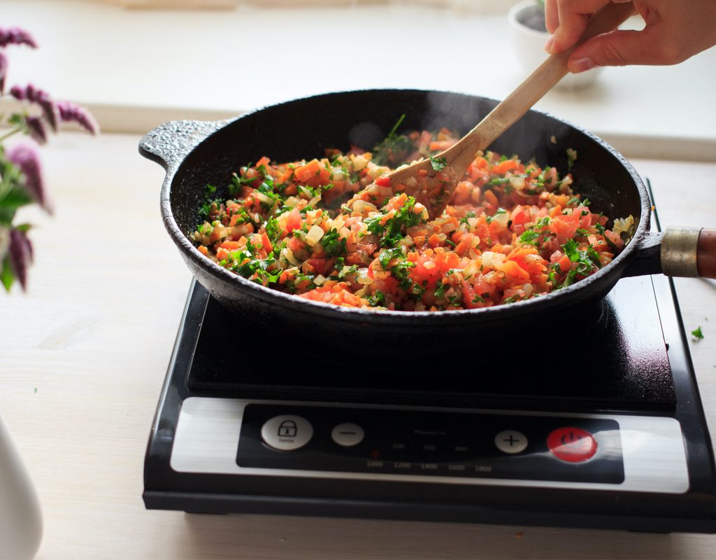 Portable induction cooker with skillet