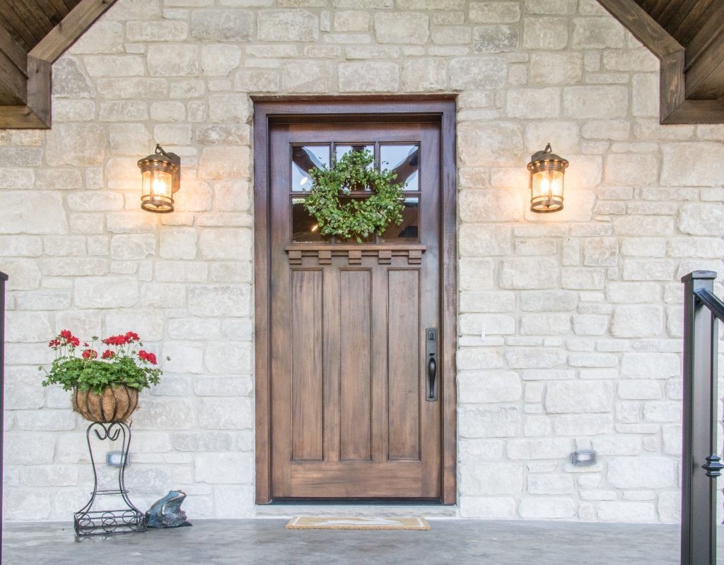 Front porch with wall lantern lighting