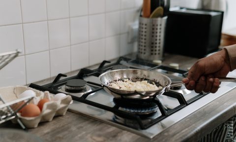 nonstick pan teflon danger non stick cooking stove