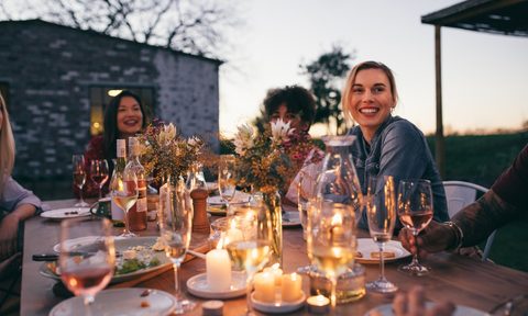 summer dinner party at night
