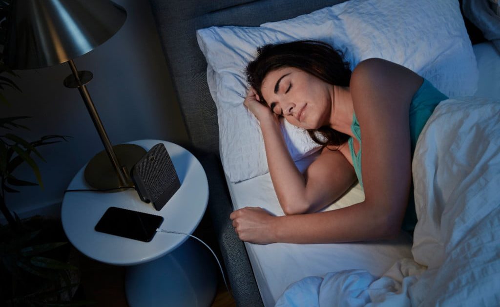 How To Decorate Your Bedroom To Fall Asleep Faster | 21Oak