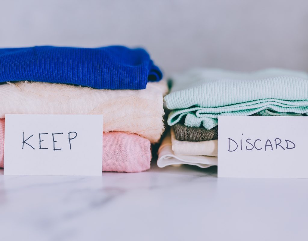 Keep and discard pile for decluttering