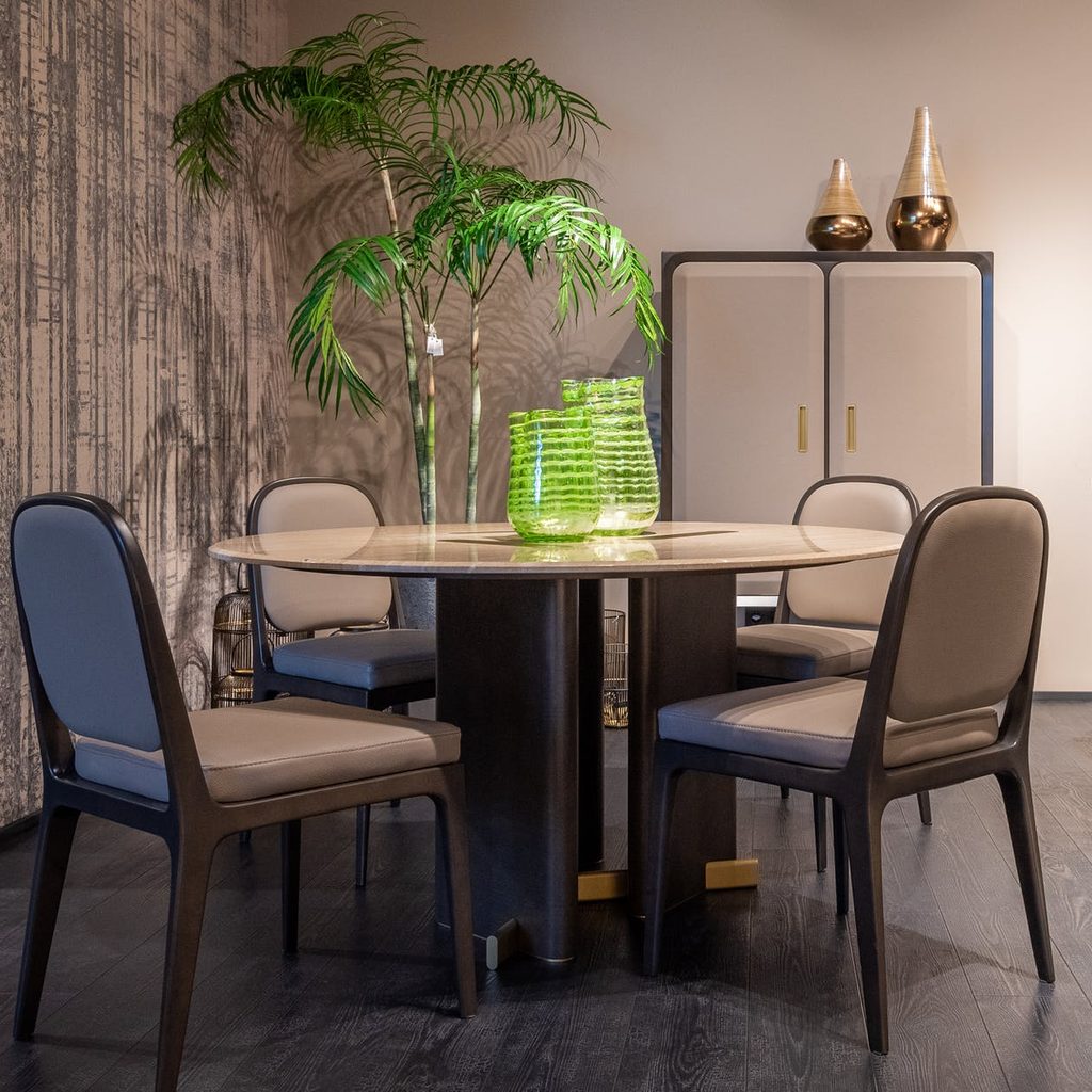 dining room table chairs plant
