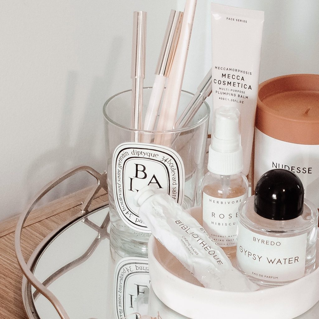 makeup up in clear tray organizer