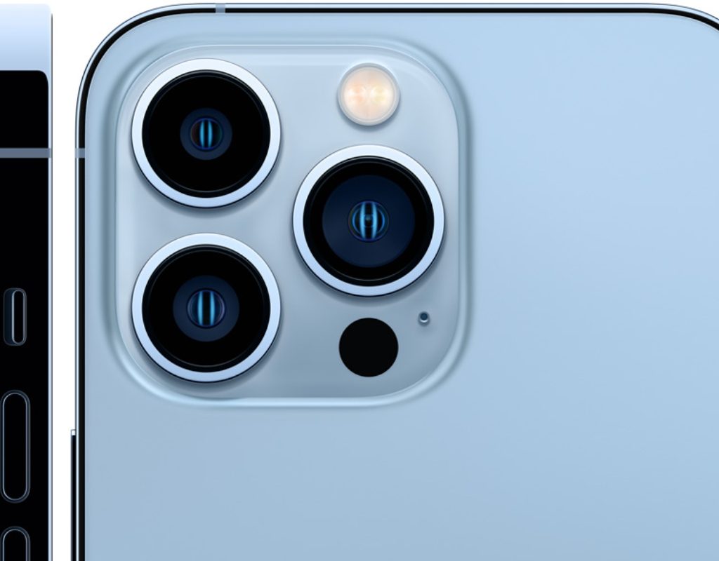 new iphone 13 three lens and ultra wide lens camera