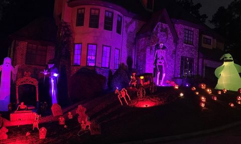 outdoor Halloween decorations