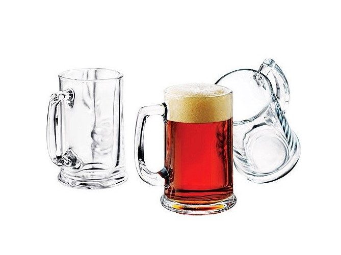 Libbey 15-ounce glass beer mugs.