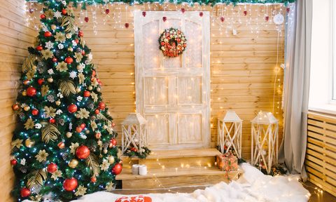 Outdoor holiday tree