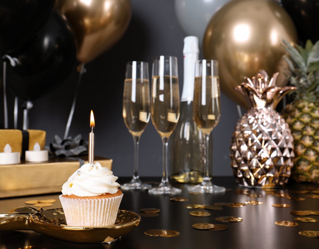 Champagne and cupcakes for a party