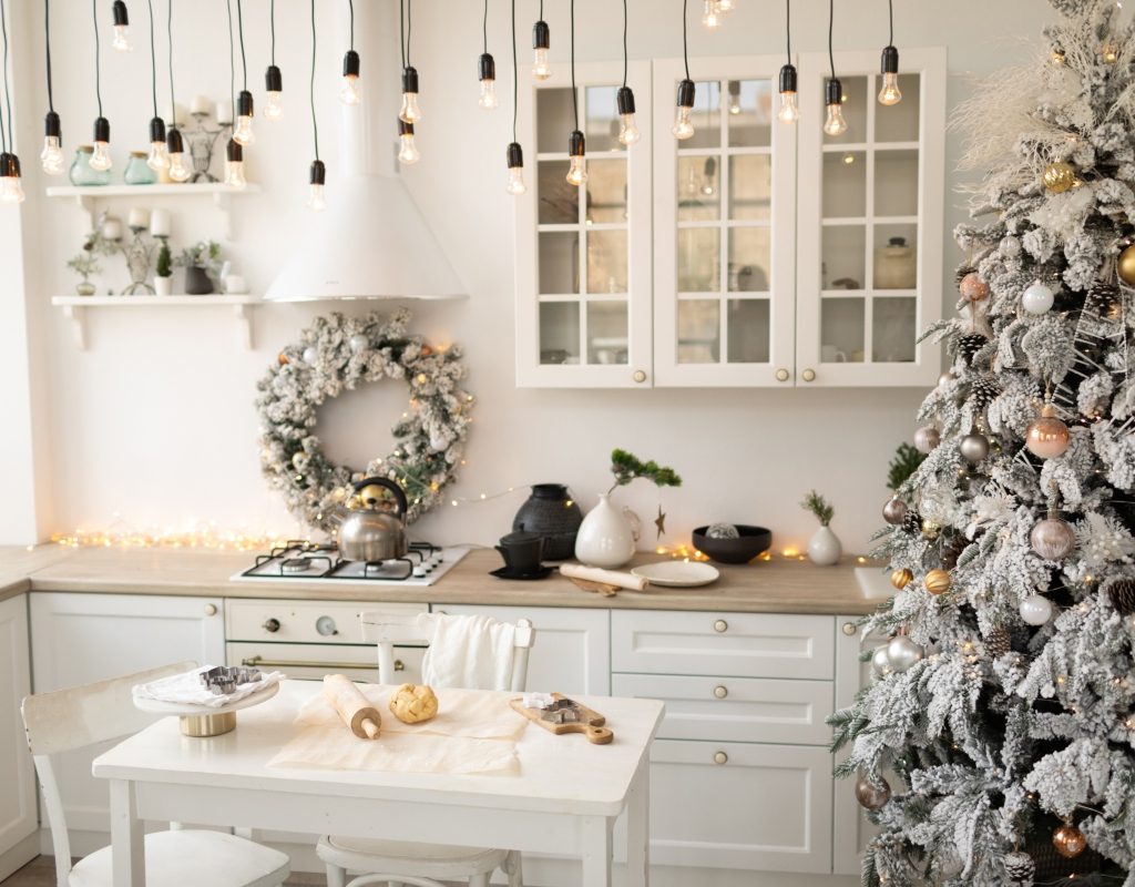 white kitchen with rustic winter decor