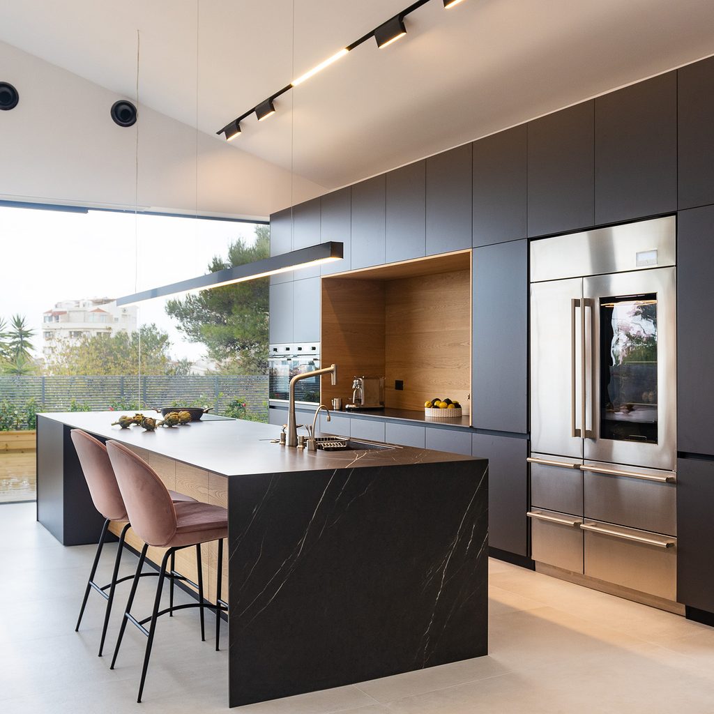 Modern kitchen with handleless cabinets