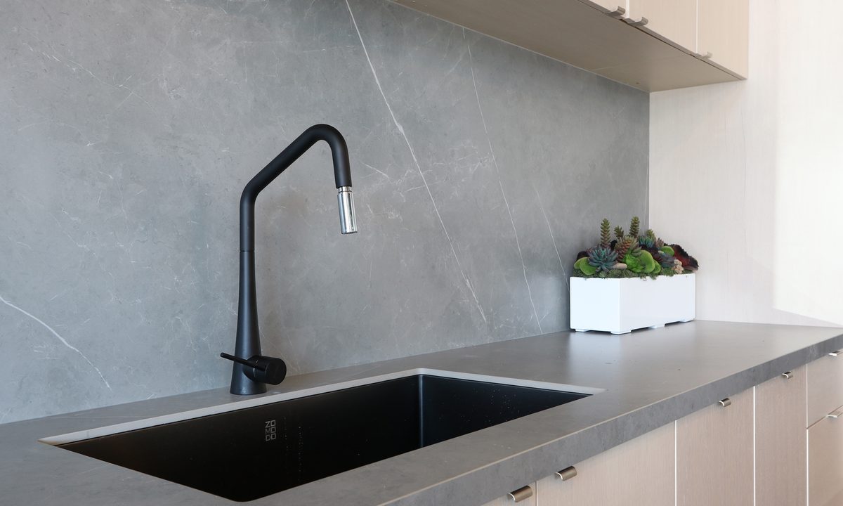 Modern kitchen with porcelain countertops