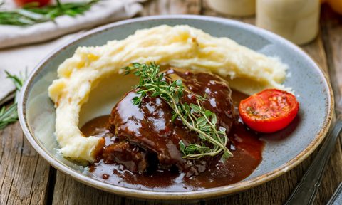 how to cook beef cheek meat cheeks with mashed potatoes