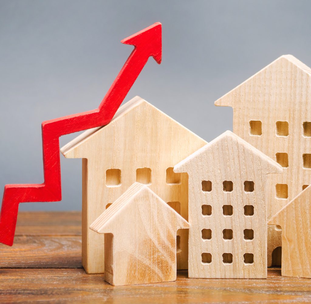 Houses made of wooden blocks and a high rate arrow.