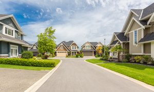 suburban houses on street in a cul de sac