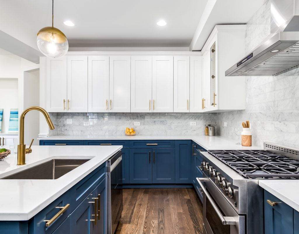 White and blue kitchen cabinets