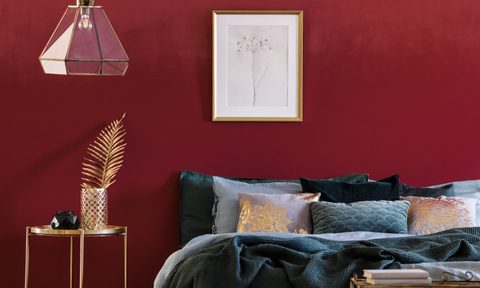 red bedroom wall design