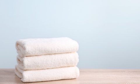 best white hand towel