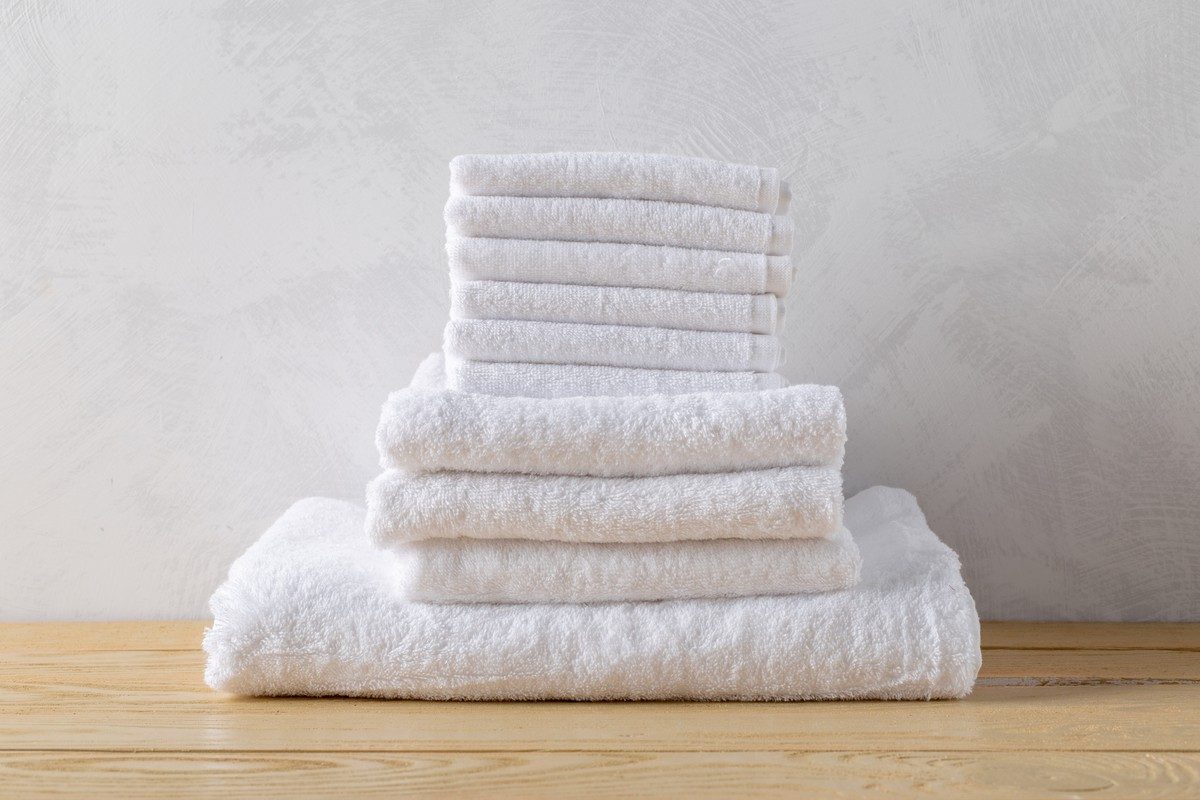 best white hand towel