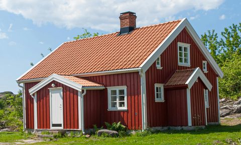 Small red barn in the countryside