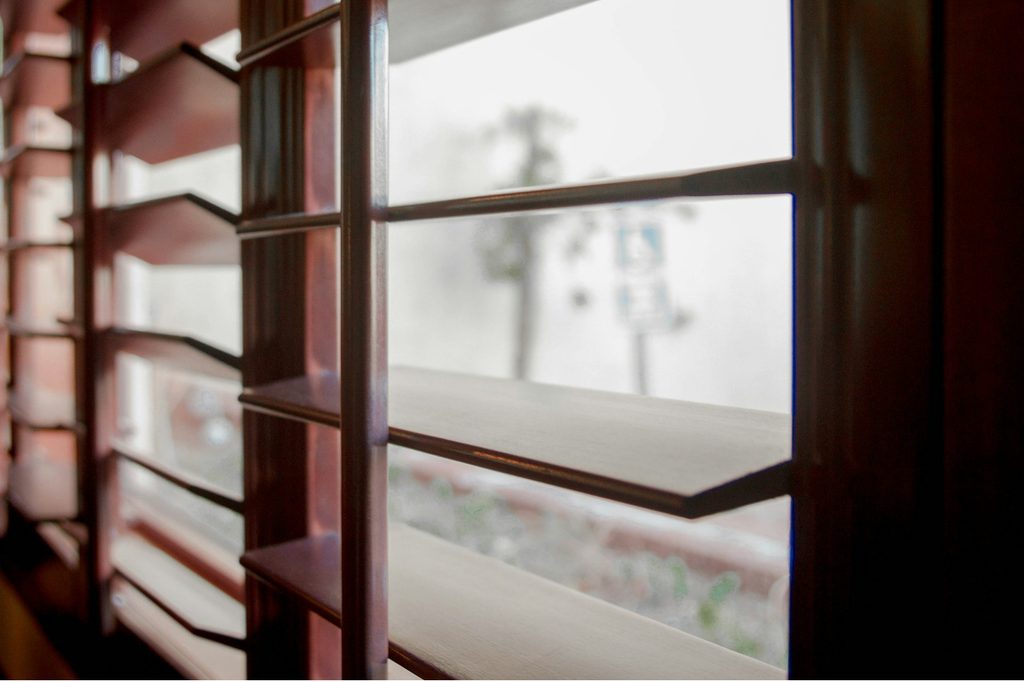 Dark colored wood venecian blinds