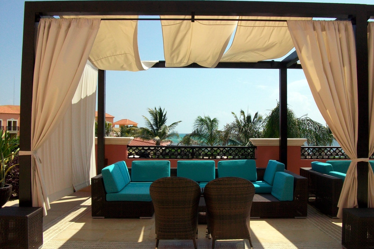 patio shade over seating