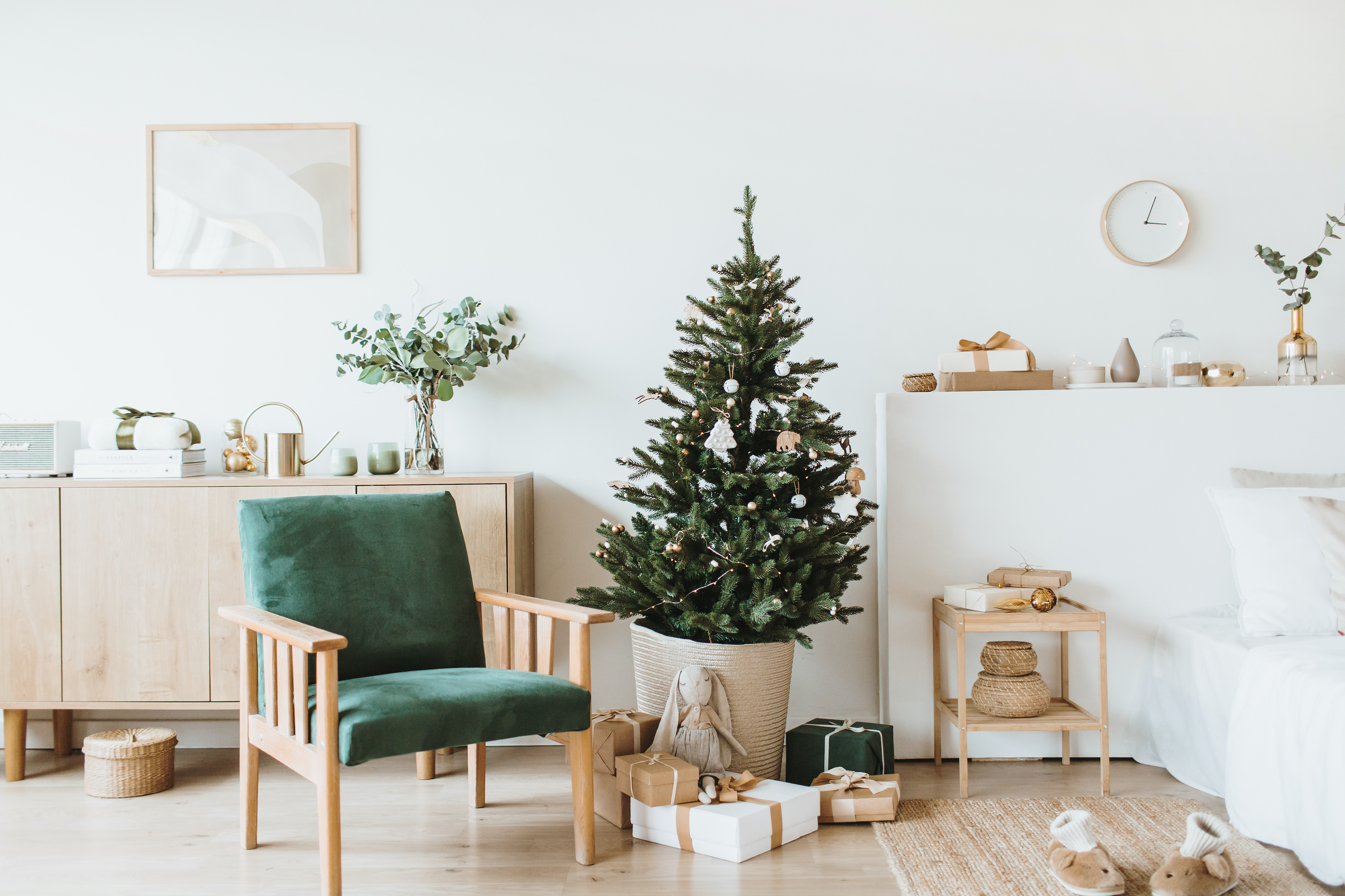 Small spaces Christmas decor