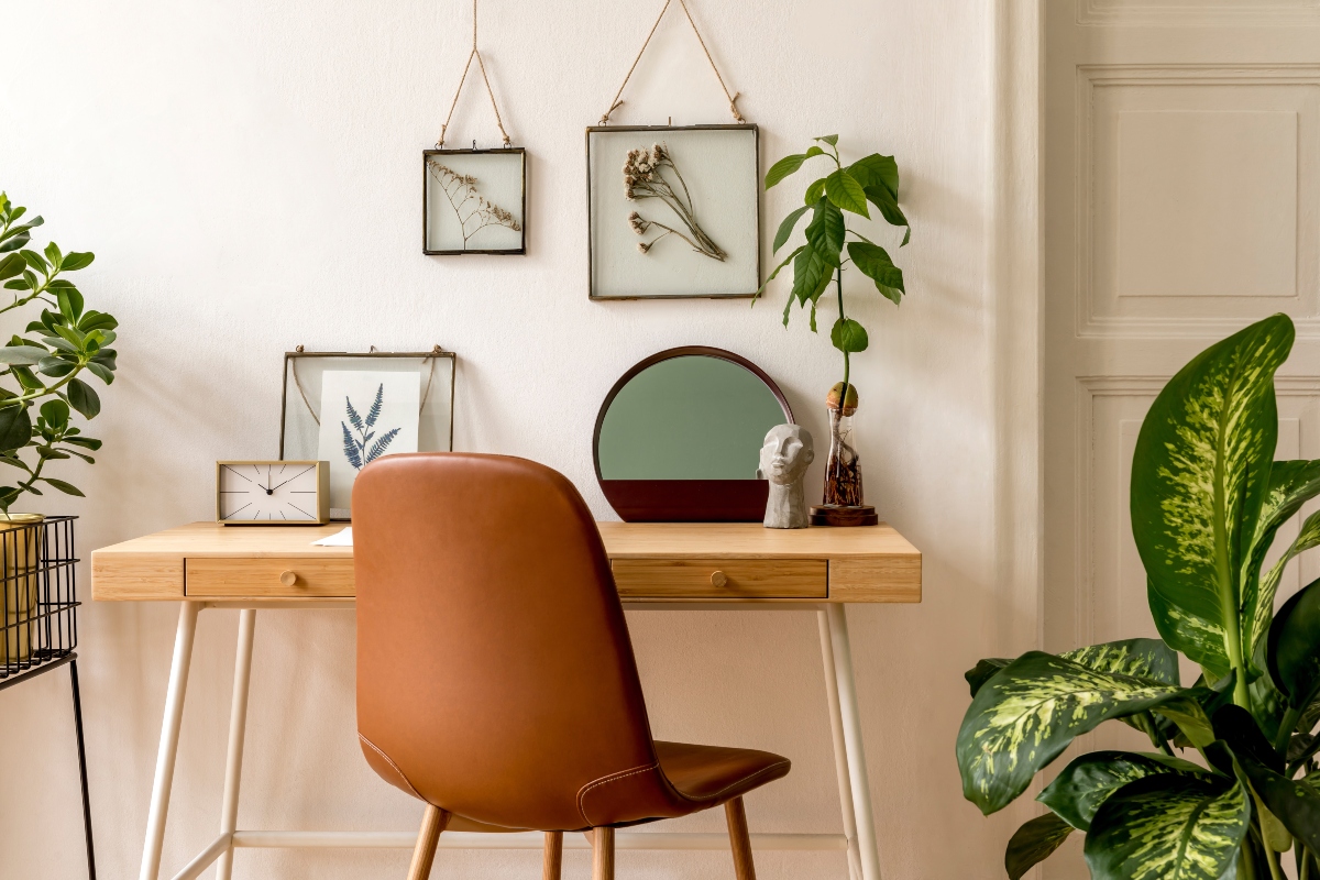 Small bohemian gallery wall with circle mirror