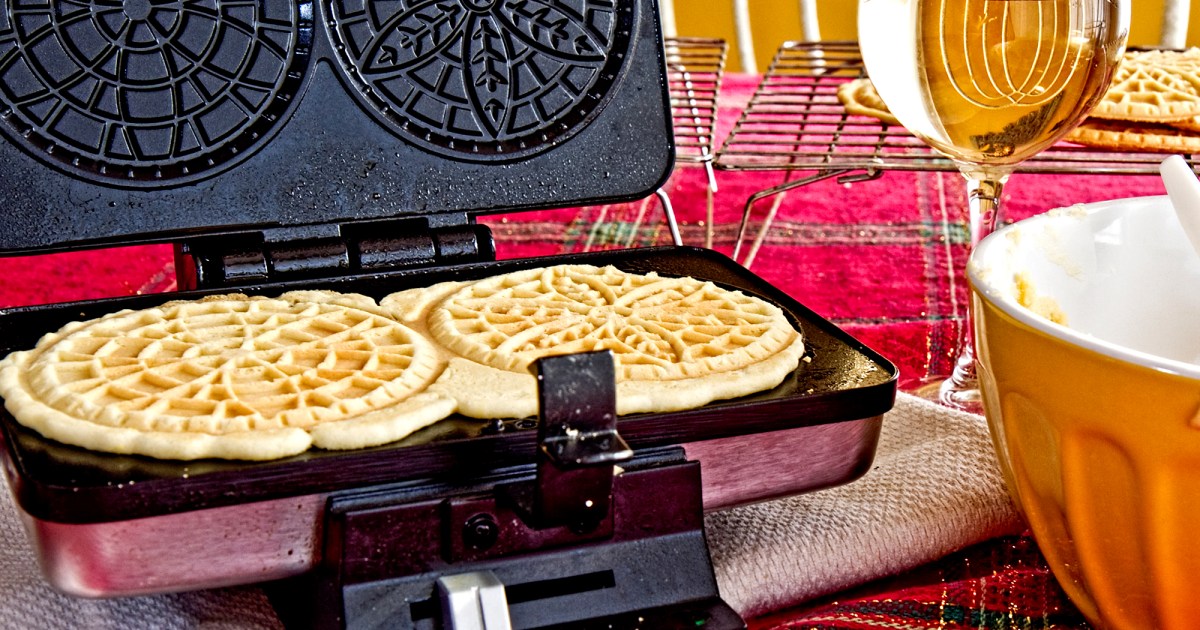The best pizzelle makers 21Oak
