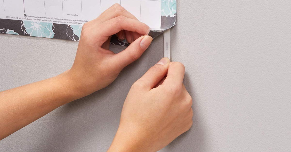 The Best Poster Strips For EasyPeasy Room Decoration 21Oak