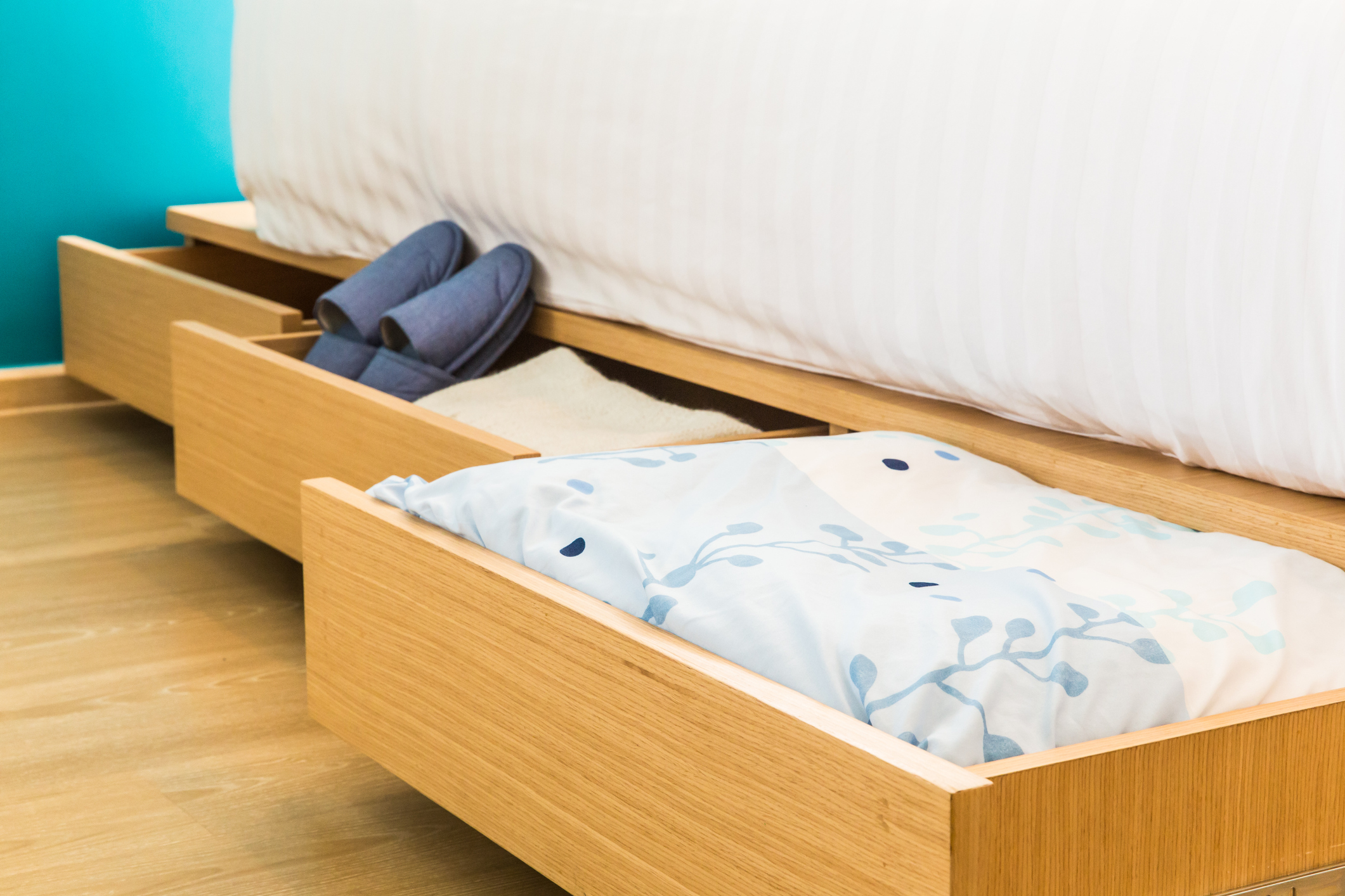 The best underbed storage with rollers 21Oak