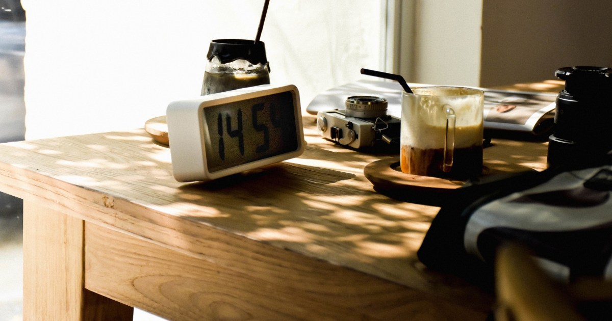 The best desk clocks for fashionable timekeeping 21Oak