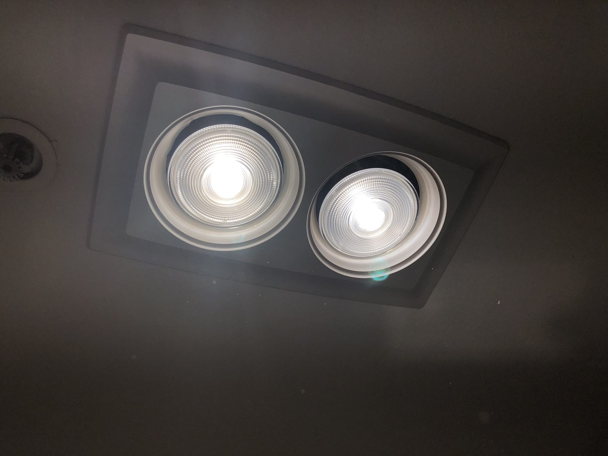 The Best Bathroom Heat Lamps To Keep You Warm After A Shower 21Oak