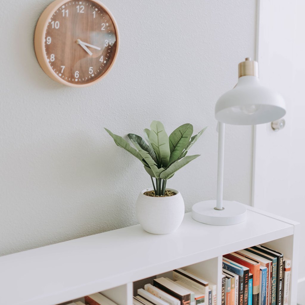 clean dust free modern sidetable