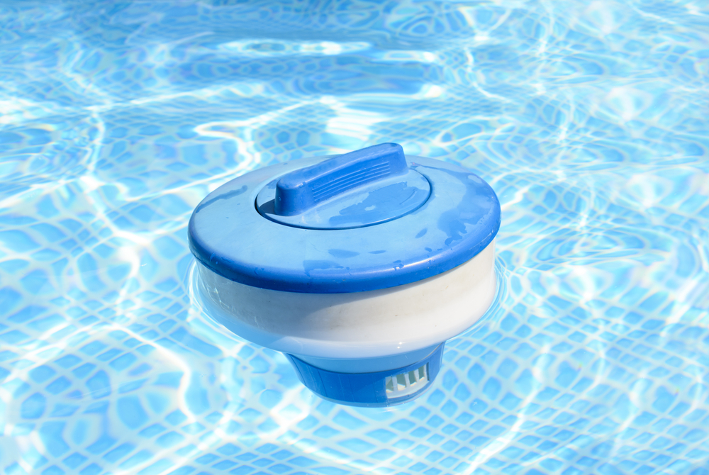 The best pool chlorine floaters for continuous cleaning 21Oak