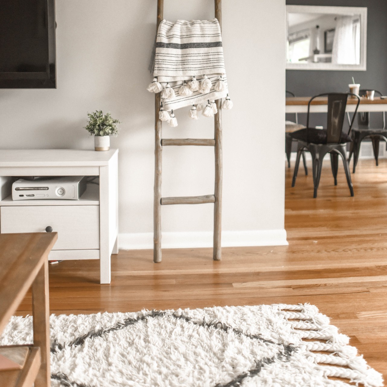 Wool rug in home near desks