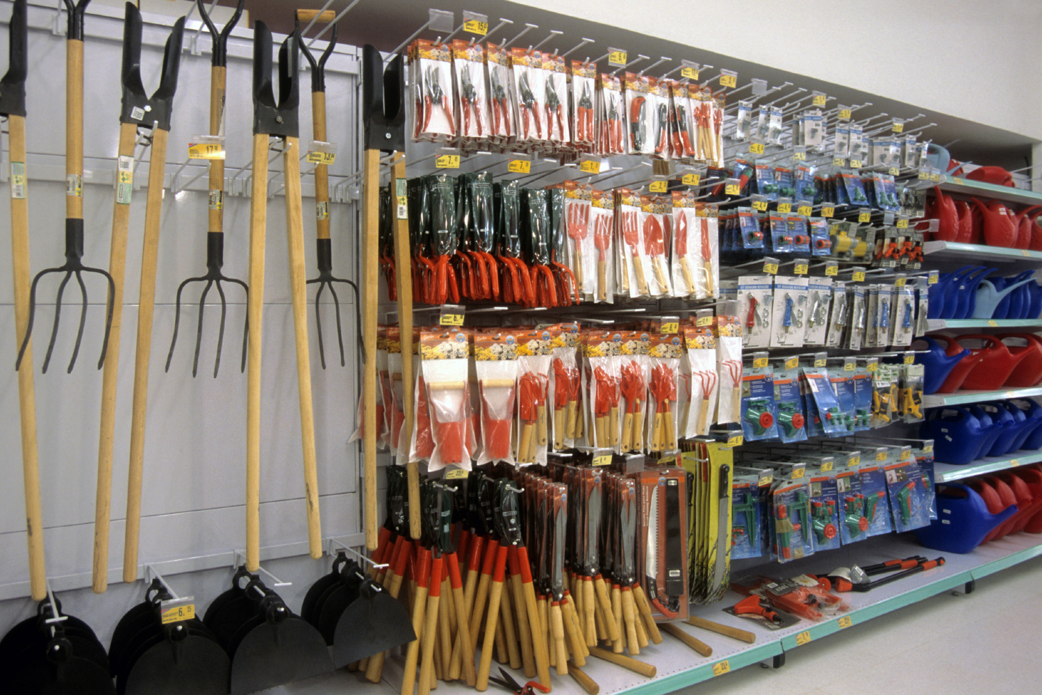 garden-tools-in-a-store