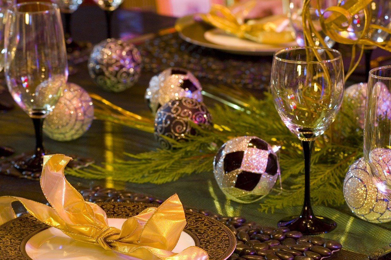 Pastel colored bulbs used for table decoration