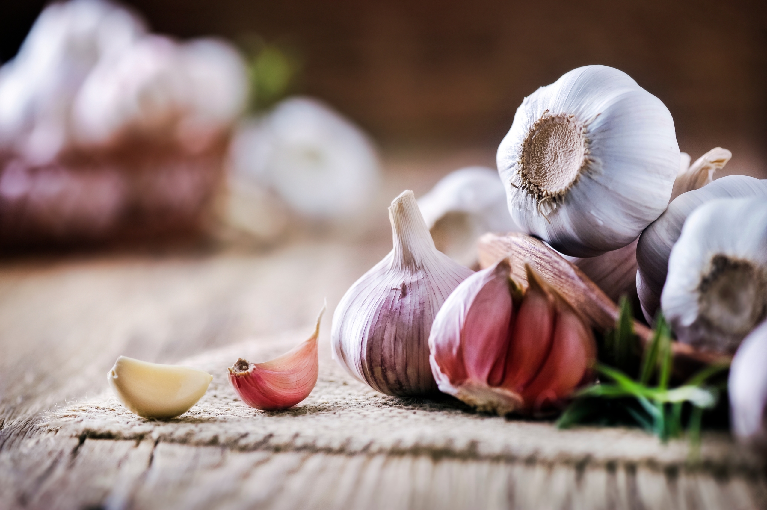 garlic on table and small cutting board