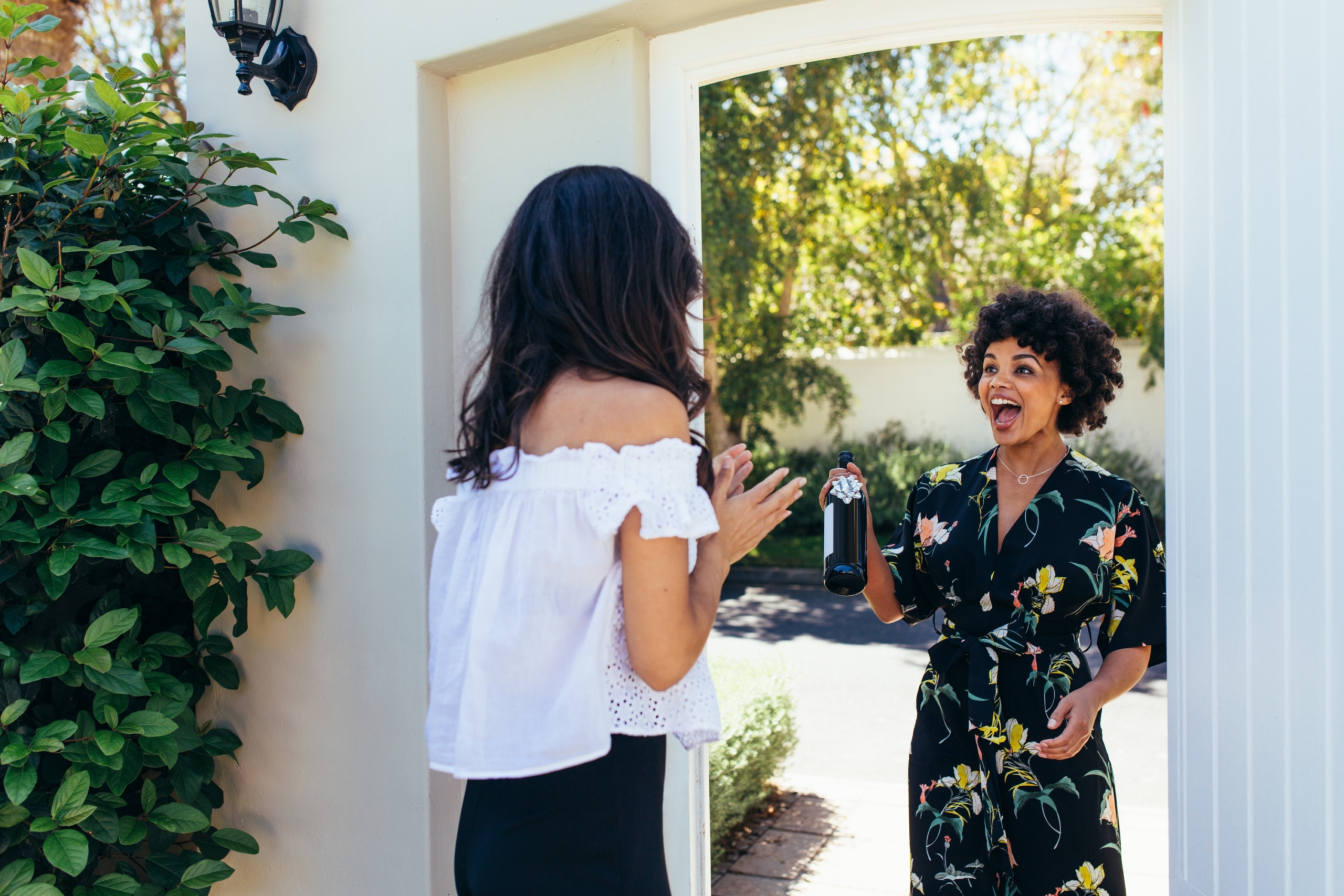 Try These Fun Housewarming Party Ideas To Make Yours A Hit | 21Oak Try These Fun Housewarming Party Ideas To Make Yours A Hit | 21Oak