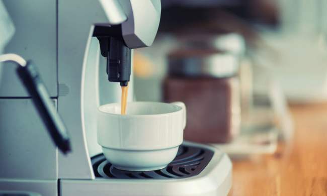 Single serve coffee maker