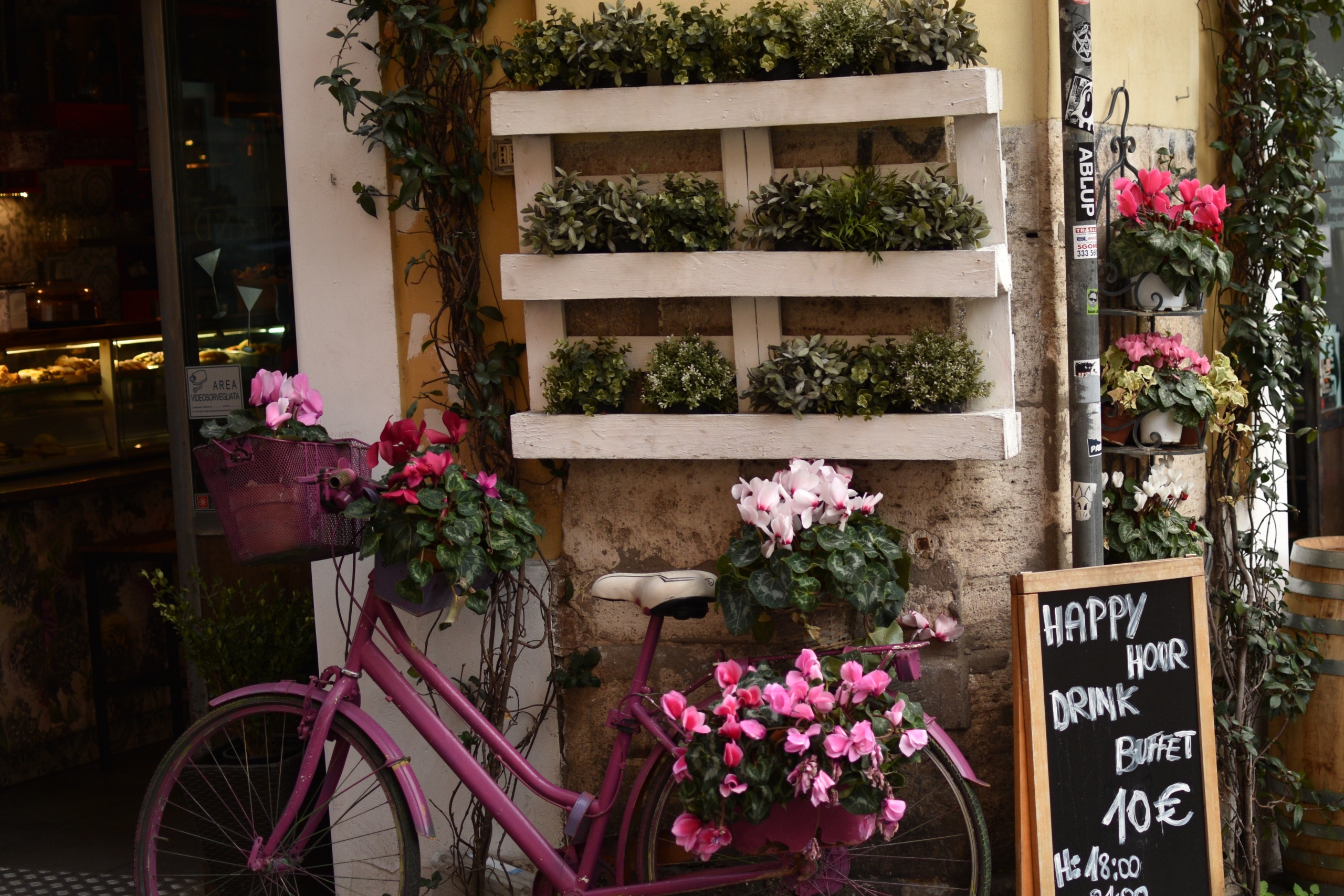 vertical pallet garden repurposed