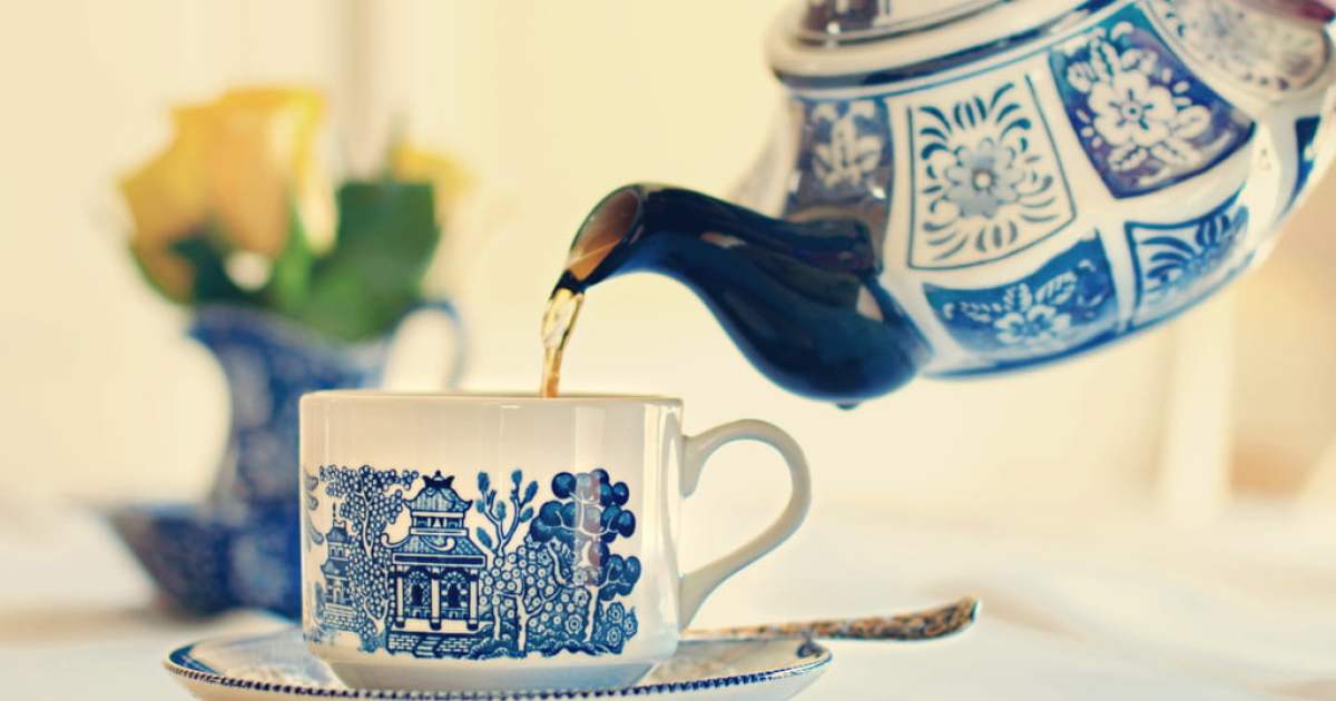 What’s the Difference Between Bone China vs. Porcelain? 21Oak