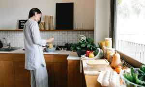 woman-cooking-in-kitchen