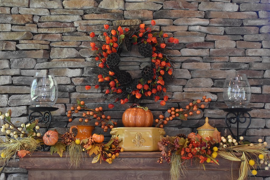 Fall mantel