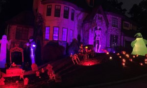 outdoor Halloween decorations