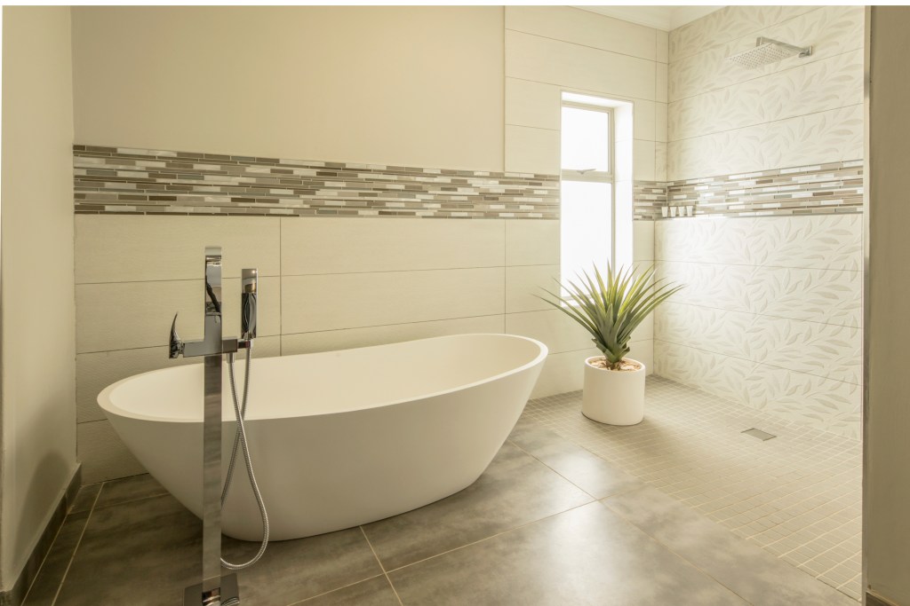 Bathroom Tile Ideas For Your Floor, Bathroom Floor Tile Trends 2021