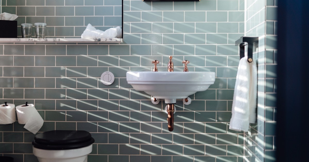 Wondering how to regrout a shower? Here's what to know 21Oak